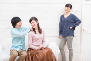 【静岡県静岡市の探偵の結婚調査事例】息子の結婚相手の隠し事とは？