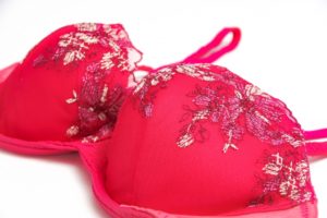 【神奈川県川崎市の探偵の不倫・浮気調査】セクシー過ぎる下着をつけて、何をするつもりだ！