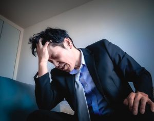 【東京都中央区の探偵の盗聴器発見調査】夫の単身赴任先の家に盗聴器を仕掛ける妻