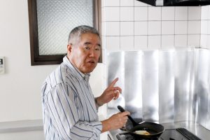 【東京都国立市の探偵の高齢者見守り調査】まさか認知症？　お年玉をあげたことを覚えていない一人暮らしの父