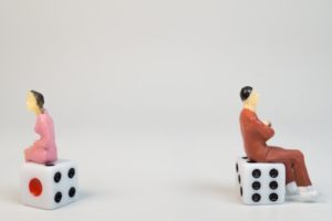 遠距離恋愛中はパートナーの浮気・不倫に注意！