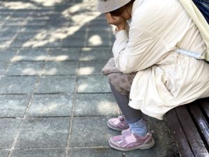 認知症の行方不明者が過去最多に。対策はどうあるべき？