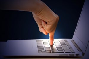 【愛知・不動産会社情報持ち出し】退職・転職する従業員の裏切り行為にご注意ください！