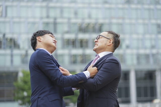 【アディーレ法律事務所殺人事件】人間関係やハラスメントなど、職場の状況を把握してトラブル防止を！