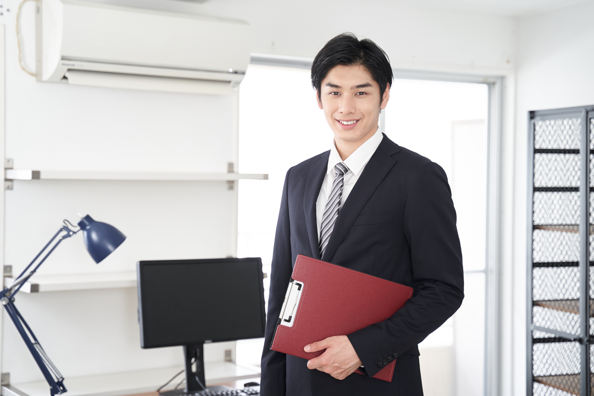 浮気調査はスマイルエージェントにご相談ください