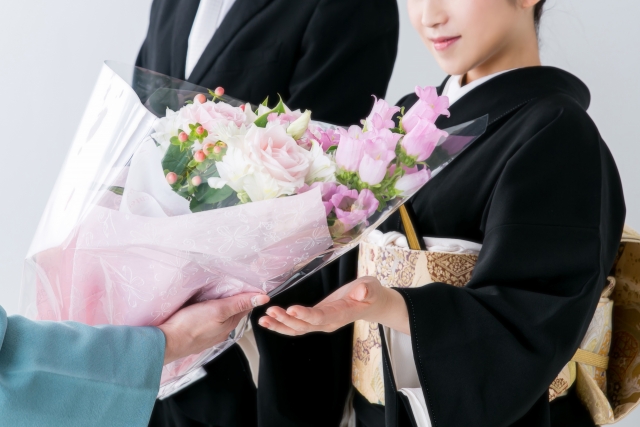 親が知っておきたい!結婚調査で確認する子供の婚約者の素性