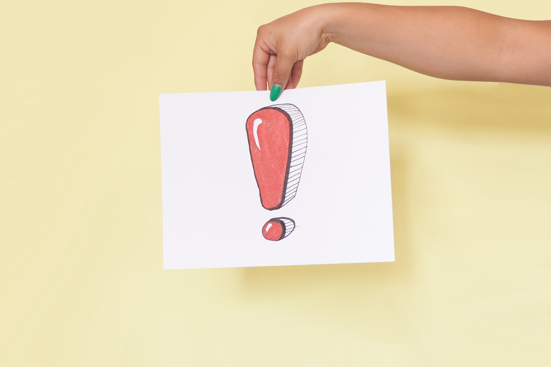 オフィスで盗聴の可能性を疑うべきサインとは？